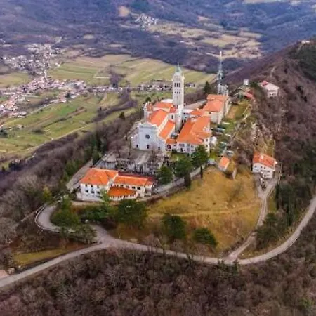 Pri Piskovih Appartement Grgar